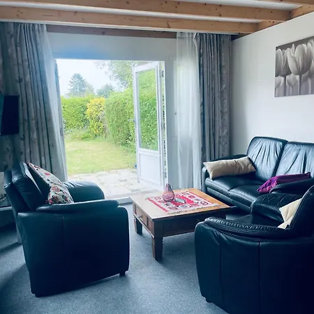 Chalet Mooie Met Grote Tuin Dichtbij Amsterdam Opmeer